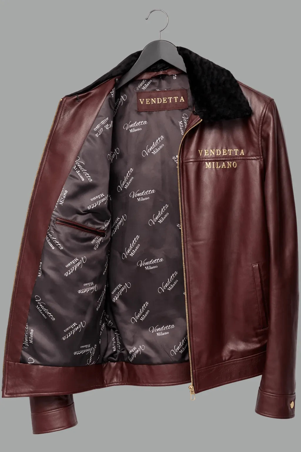 Rosso Imperial – Seitenansicht Blouson-Schnitt 